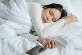 چه چیزی باعث رفلاکس اسید در شب می شود